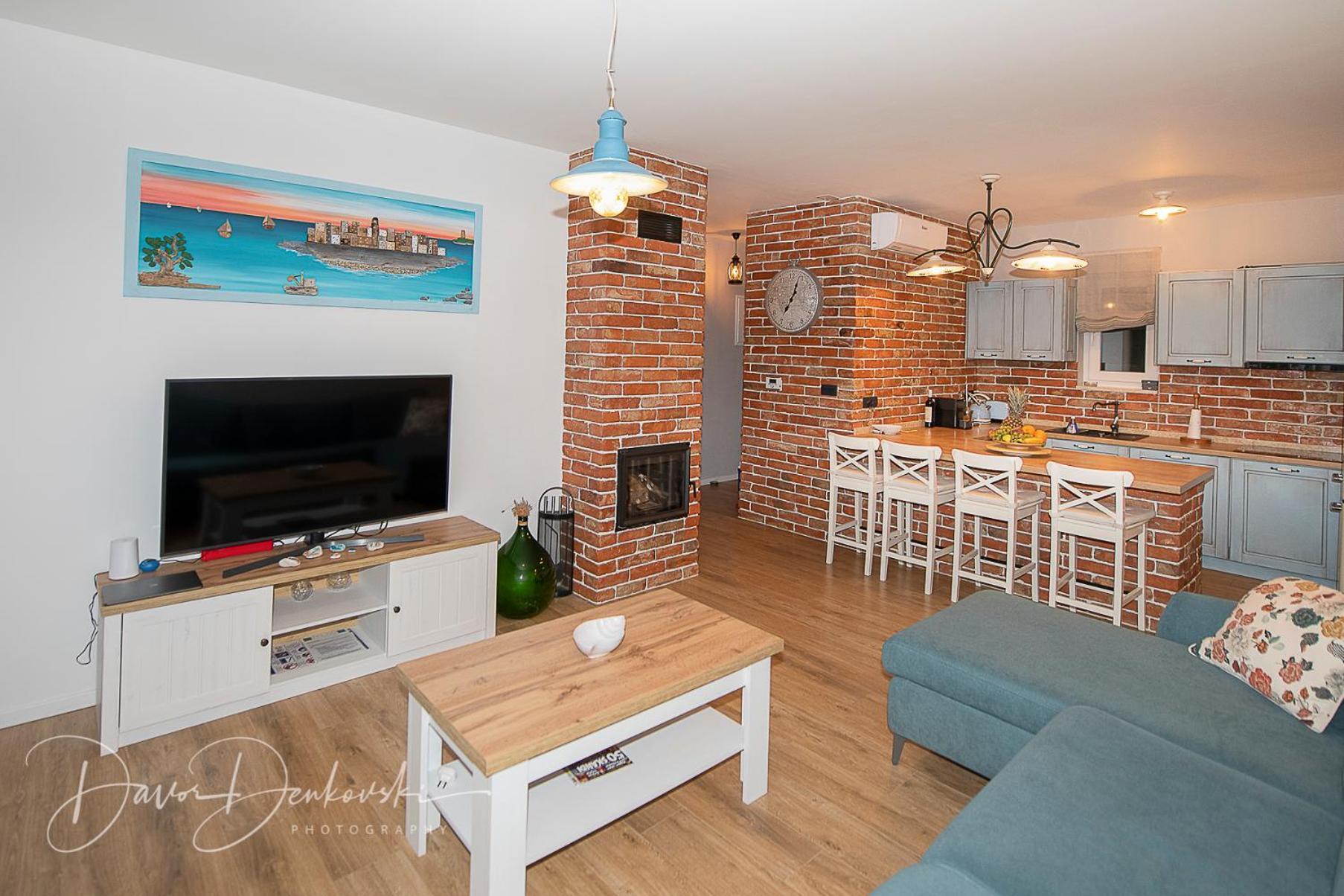 Island Adriana With Heated Pool And Sauna Villa